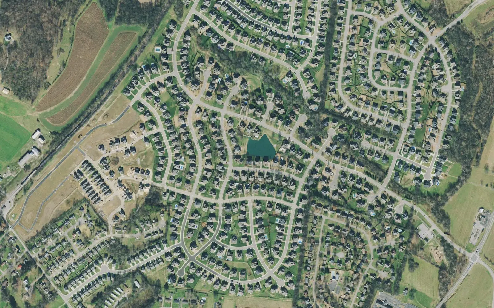 Homes in Autumn Ridge and neighboring subdivisions west of Main Street on Spring Hill's Williamson County side, in a 2021 aerial photograph.