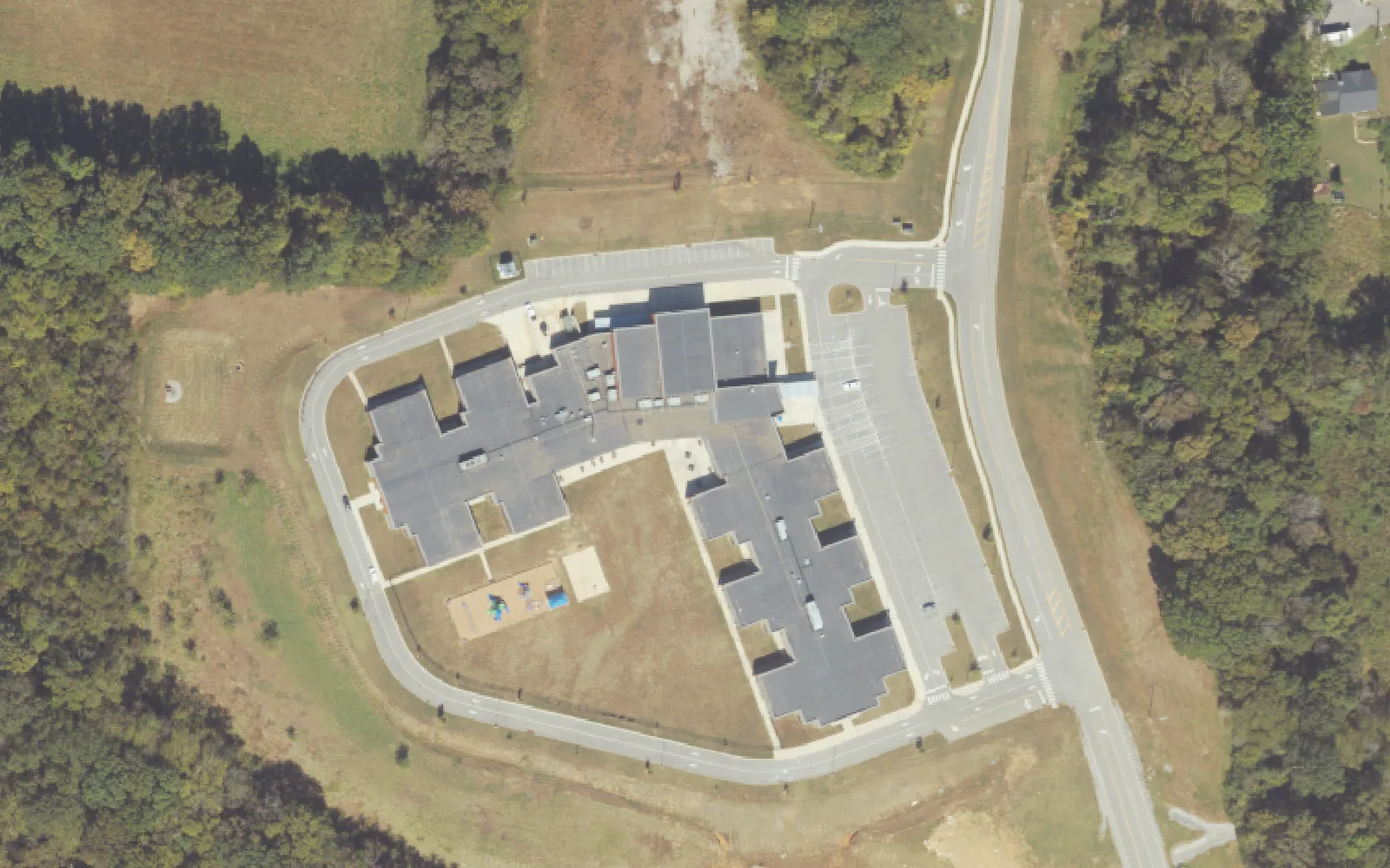 Battle Creek Elementary School on Battle Creek Way in Spring Hill, seen from the air
